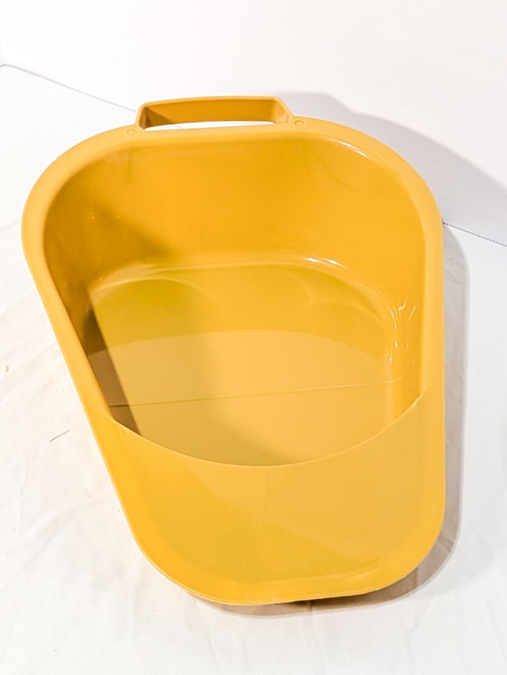 Medpro Fracture Easy Clean Portable Bed Pan with Plastic Guard